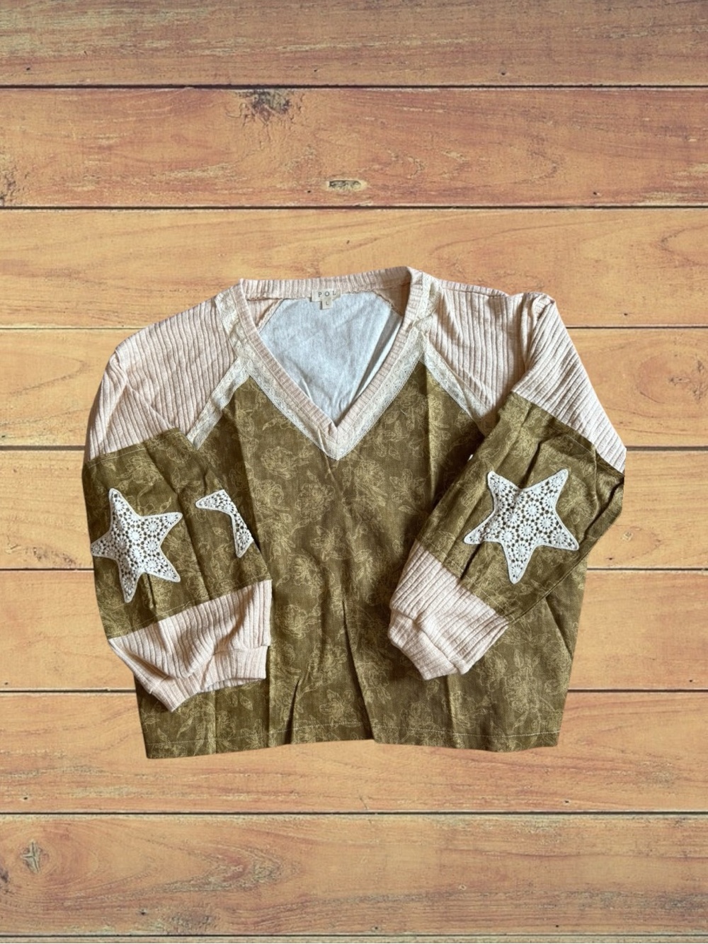 POL Starry Wanderer Star Patch Slouchy Boho Mixed Knit V-Neck Top- Large NWT - Picture 16 of 16